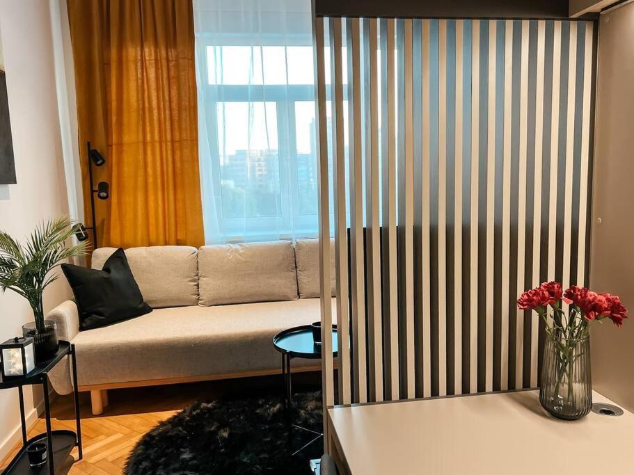Central Getaway Studio Μπρατισλάβα Εξωτερικό φωτογραφία